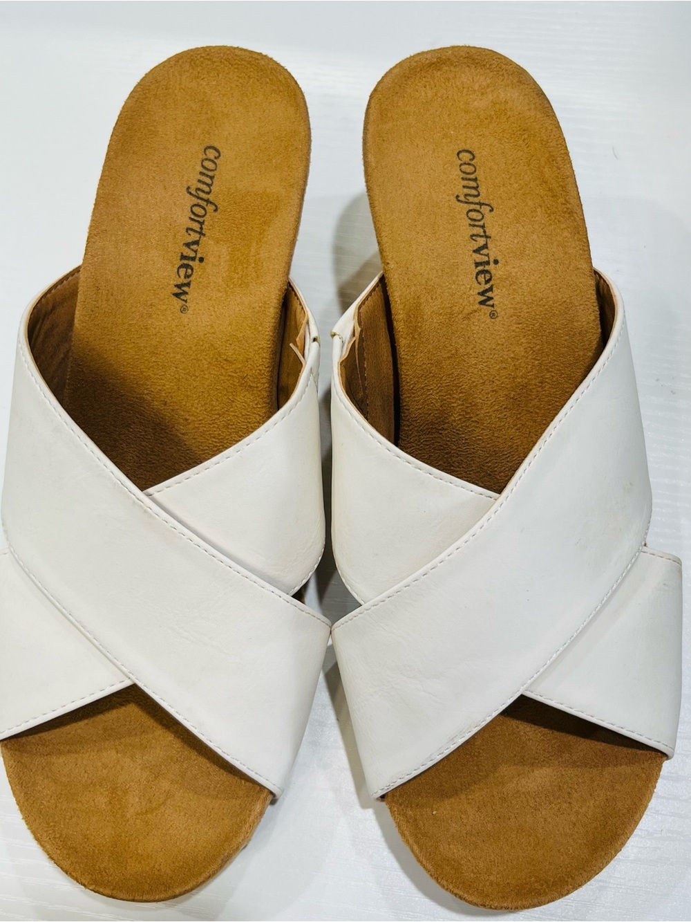 comfortview White Crisscross Slide Mules